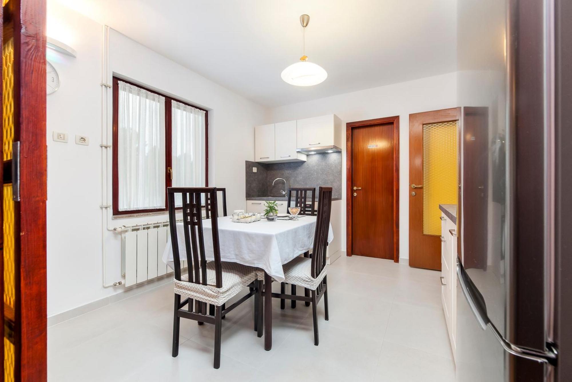 Apartments Carmelo โรวีน ภายนอก รูปภาพ